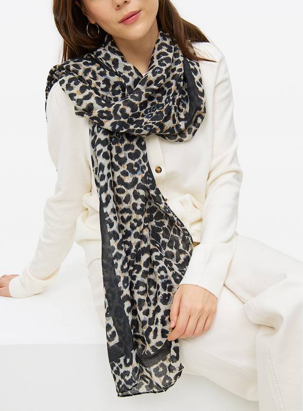 Leopard Print Lightweight Scarf One Size